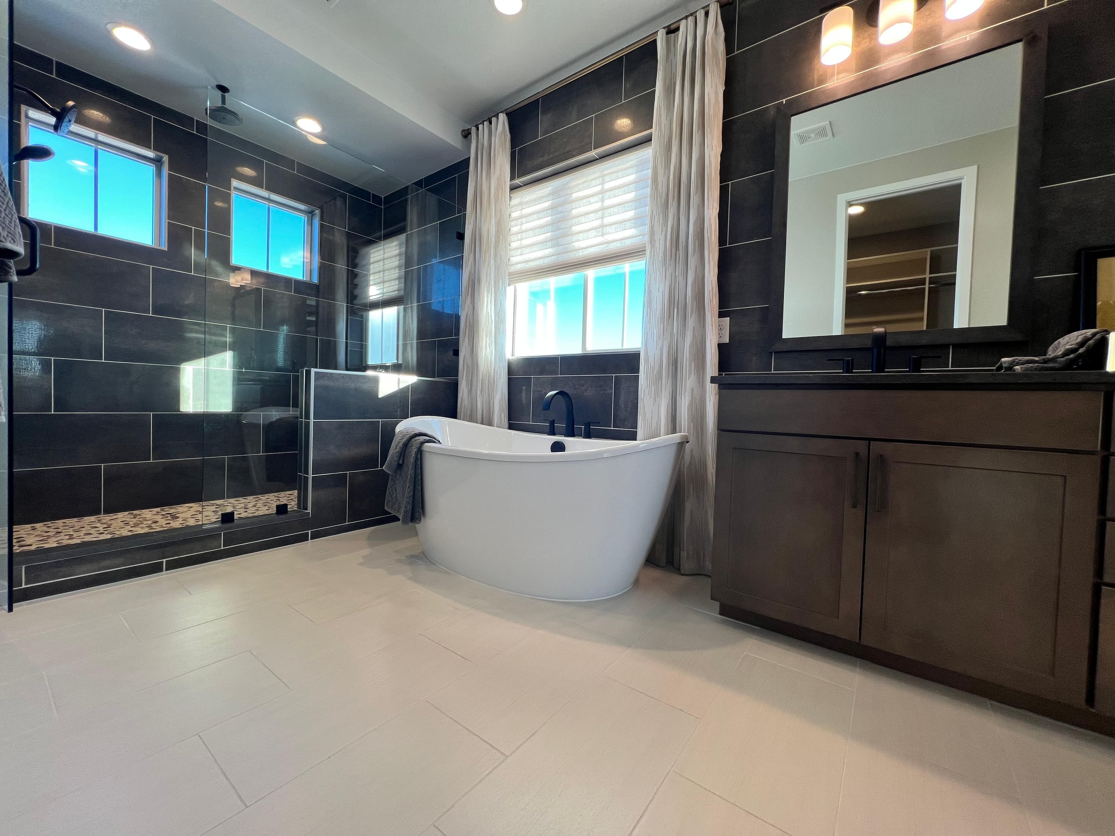 Master bathroom tub/shower remodel — bathroom by BDT Construction in Aurora Hills - CO